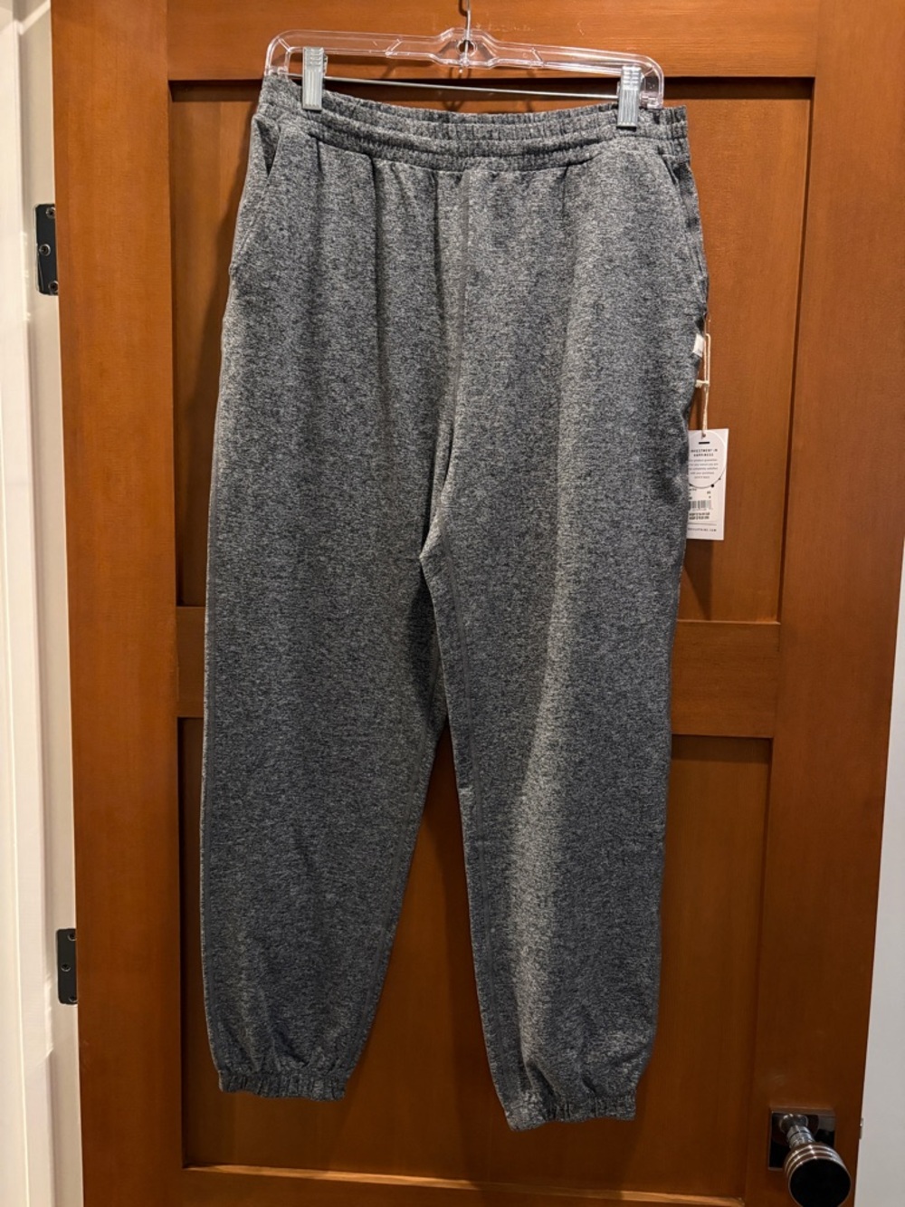 NWT Vuori Heather Gray Women’s Jogger Sweatpants